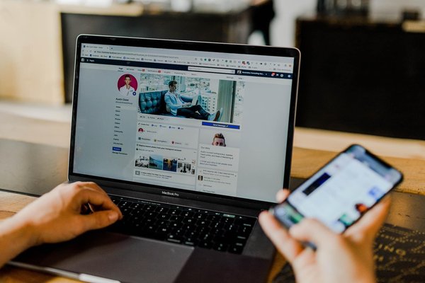 Comment développer une stratégie de contenu numérique pour un public international ?